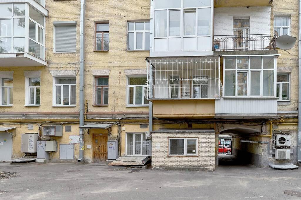 Лофт 100 М2 - Три Раздельных Спальни Улица Бассейная 13 Метро Дворец Спорта Kiev Bagian luar foto